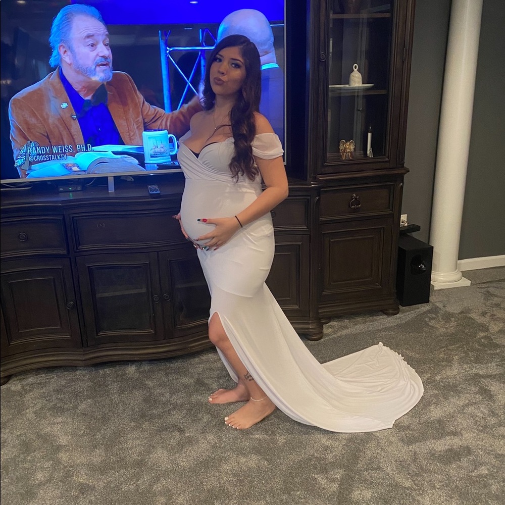 Dress size medium, only worn for about an hour